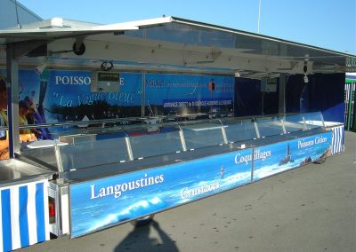 remorque étal magasin motorisée - modèle vision - réalisée pour un poissonnier - poissonnerie